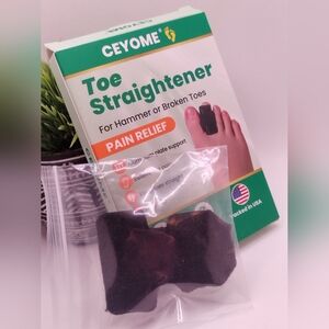 Toe Straightener for Hammer Toes Or Broken Toes